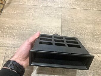 Priehradka skrinka na vw t5 golf4 caddy