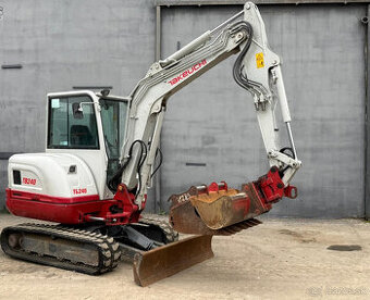 TAKEUCHI TB240 DIESEL