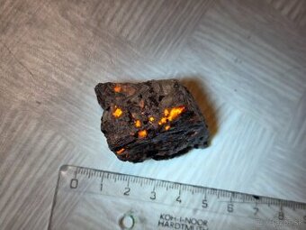 Minerál Sodalit - UV aktívny/fluorescenčný #2