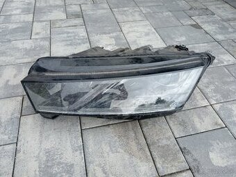 Skoda Octavia 4 - predne svetlo