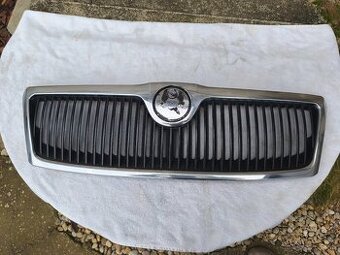 Skoda octavia 2 Predna maska
