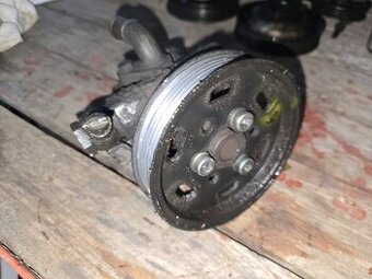 Servočerpadlo Ford Galaxy 1.9 Tdi