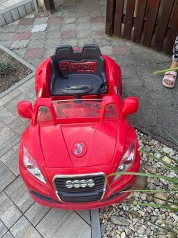 Predám detské elektrické autíčko Audi