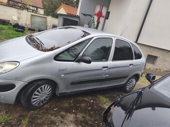 Rozpredam citroen xsara picaso 2,0 hdi