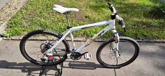 Bicykel scott voltage