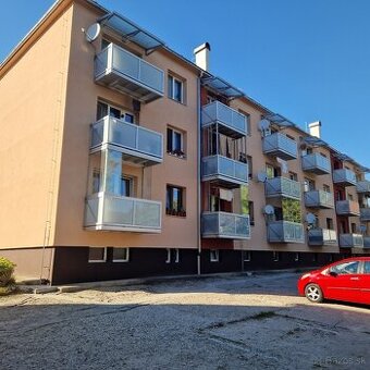 Tehlový 2i byt s balkónom Jilemnického ulica Fončorda