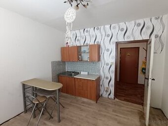 Predaj garsónka , Levice , 20 m2 , znížená cena