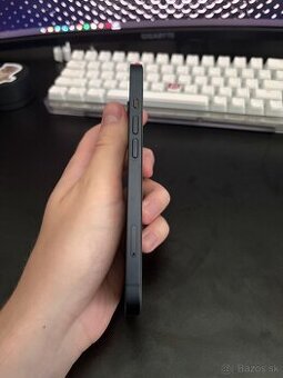 Apple IPhone 13 (128GB) - Čierna farba