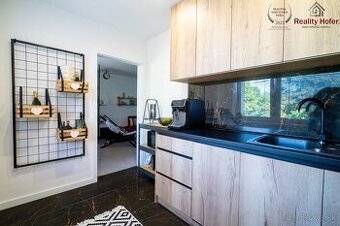 Štýlový 2 izbový byt, 66m2, loggia, ul. V.Clementisa, Prešov