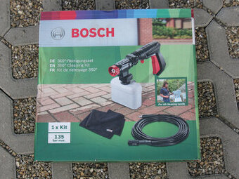 Suprava na cistenie auta Bosch Aquatak