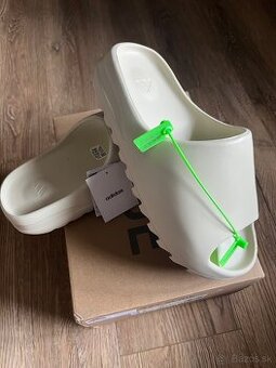 Yeezy Slide béžové šľapky, veľ.45 - 1
