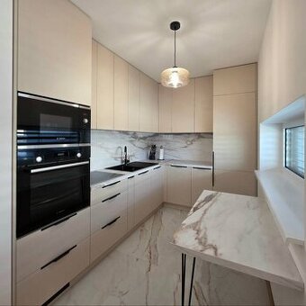 2i, OV, 60m2 + terasa, novostavba Lorinčík- Háje, park. mies
