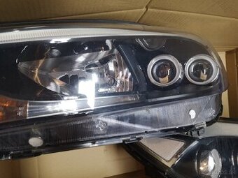 Svetlomety predné Hyundai Tucson