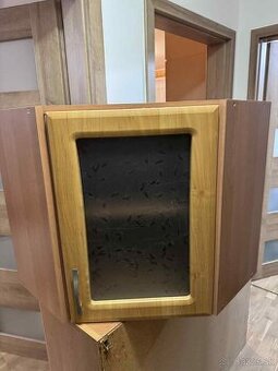 Kuchynská linka vrch