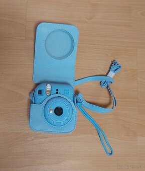 Fujifilm instax mini camera