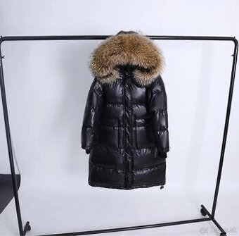 Predĺžená puffer bunda s prírodnou kožušinou