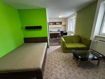 Prenajmem 1 izbový byt vo Svite - 1