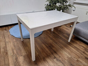 Rozkladací jedálenský stôl (IKEA)