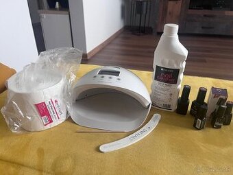 UV/LED lampa na nechty