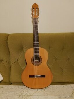 Predam gitaru Antonio Sanchez 1010