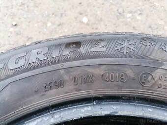 Semperit pneumatiky 185/60R15