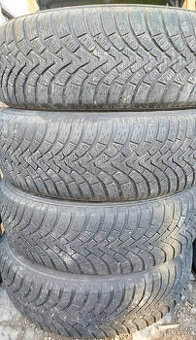 Predam jazdene zimne pneu 195/65R15 FALKEN
