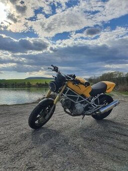 Ducati Monster 600