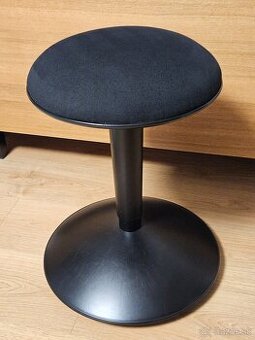IKEA NILSERIK Stolička na aktívne sedenie