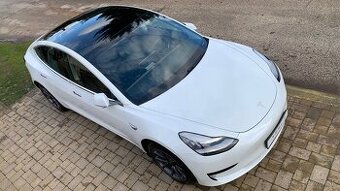 Tesla Model 3 SR+ / 2020 / 325 PS / 97000 km / zár 04/2028