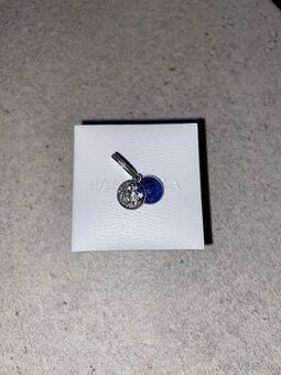 Pandora prívesky - 25 € za obe