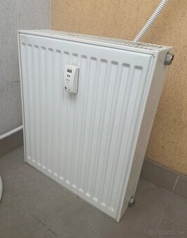Biely radiator