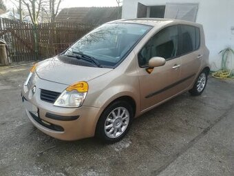 Renault Modus.