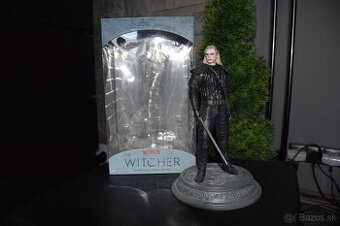 Witcher Netflix figurka