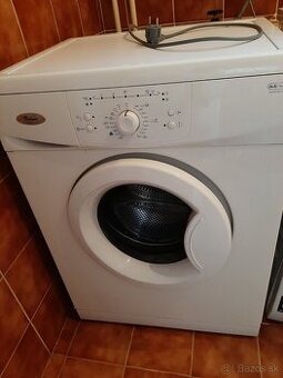 Práčka Whirlpool