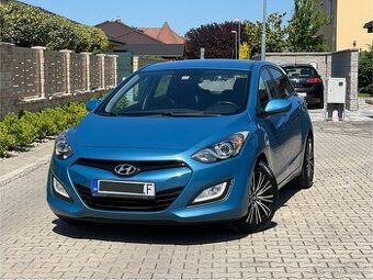 Hyundai i30 1.6i