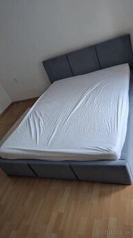 Manželská posteľ