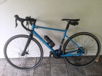 Cestný bicykel Triban RC 500