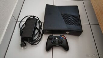 XBOX 360 + 61 HIER