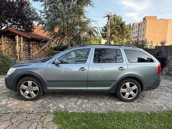 Škoda OCTAVIA combi Scout 2.0 DSG