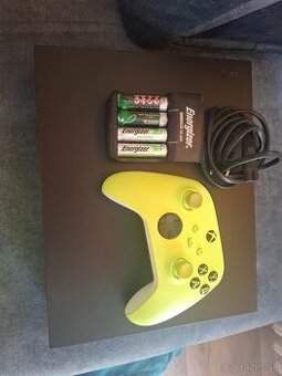 XBOX ONE X 1TB