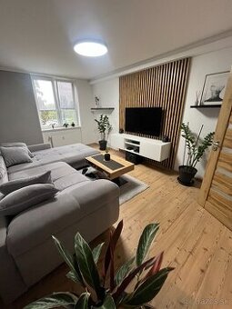 Exkluzívne 2 izb. byt (59m2+11m2pivnica)