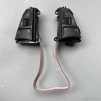 Tlačidlá volantu Škoda Superb 2