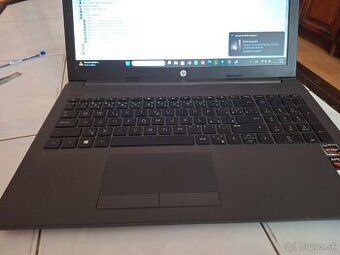 Notebook HP 255G7 ako novy.