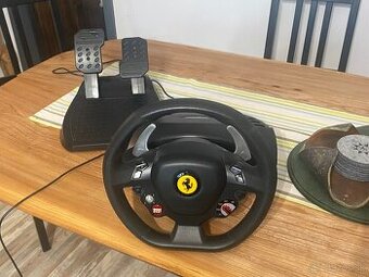 Volant Thrustmaster Ferrari F458 (xbox 360/PC)