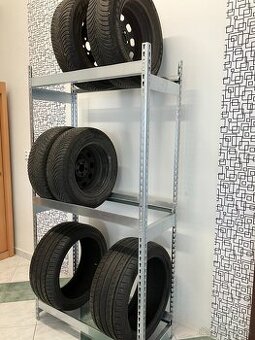 Kvalitné pozinkované regály na pneumatiky