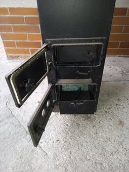 Kachle na tuhé palivo