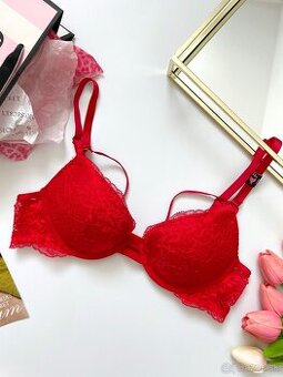 Červena podprsenka Victoria’s Secret push-up - 1