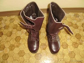 Predám, vojenské veci.