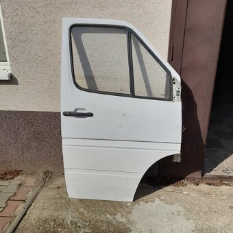 Predam diely na mercedes Sprinter
