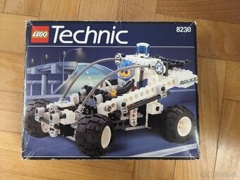 Lego Technic 8230 Coastal Cop Buggy / Police Buggy